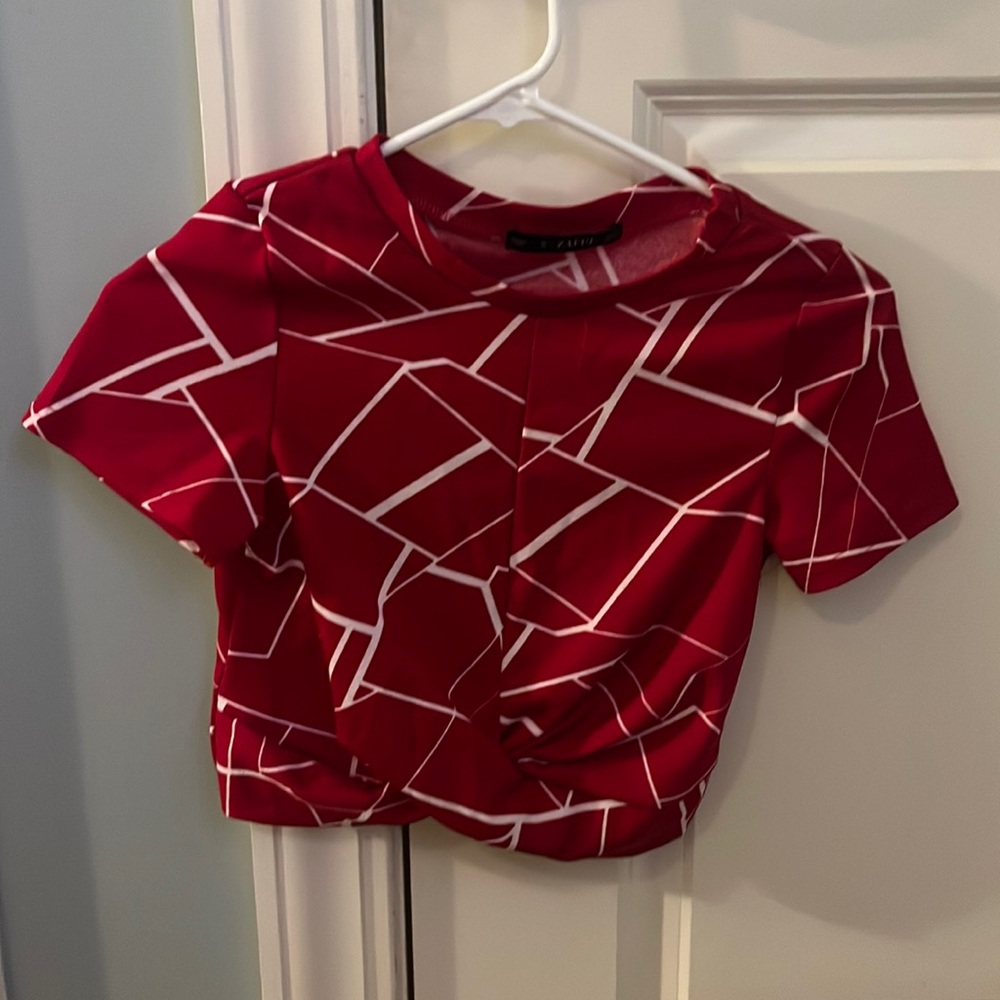 Cropped twist shirt